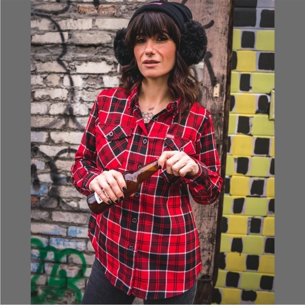 NWT DIXXON The Hoser Flannel Plaid Button Down Shirt in Red Sz S
